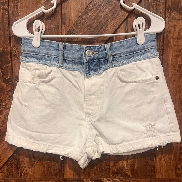 Zara women’s colorblock white denim jean shorts size 4 EUC - Picture 1 of 6